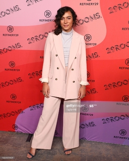 Aurora Perrineau feet photo 9