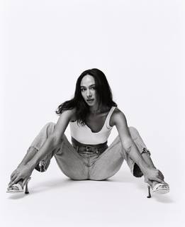 Aurora Perrineau feet photo 9