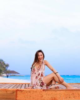 Aurora Ramazzotti feet photo thumbnail