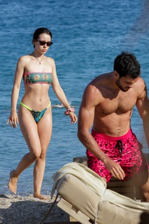 Aurora Ramazzotti feet photo thumbnail