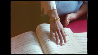 Aurora Ramazzotti feet photo thumbnail