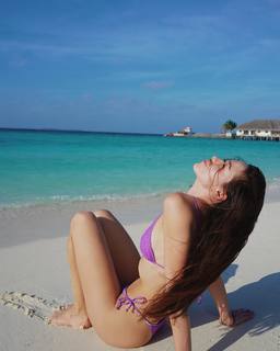 Aurora Ramazzotti feet photo thumbnail