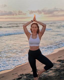 Aurora Ramazzotti feet photo thumbnail