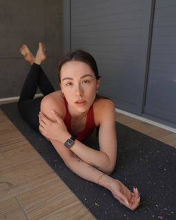 Aurora Ramazzotti feet photo thumbnail