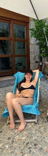 Aurora Ramazzotti feet photo thumbnail