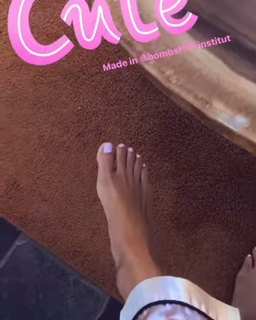 Aurélie Dotremont feet photo 16