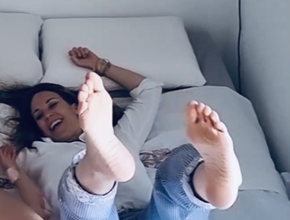Aurélie Vaneck feet photo 8
