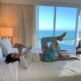 Autumn Calabrese feet photo 10