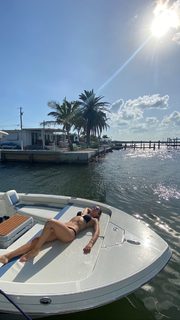 Autumn Calabrese feet photo 4