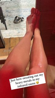 Autumn Calabrese feet photo 5