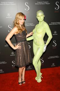 Autumn Reeser feet photo thumbnail