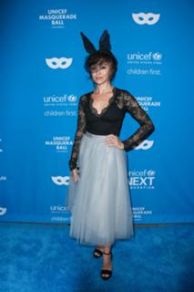 Autumn Reeser feet photo thumbnail