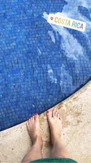 Autumn Reeser feet photo thumbnail