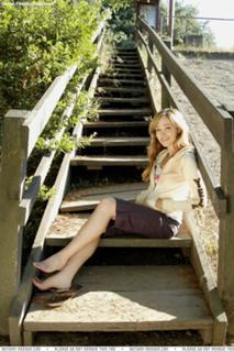 Autumn Reeser feet photo thumbnail