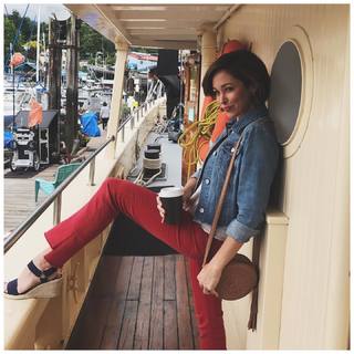 Autumn Reeser feet photo thumbnail