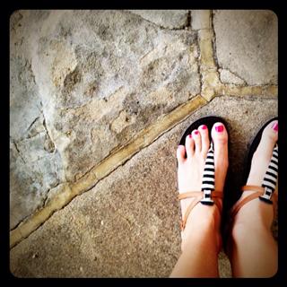 Autumn Reeser feet photo thumbnail