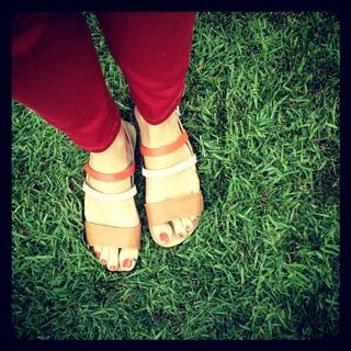 Autumn Reeser feet photo thumbnail