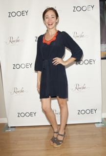 Autumn Reeser feet photo thumbnail