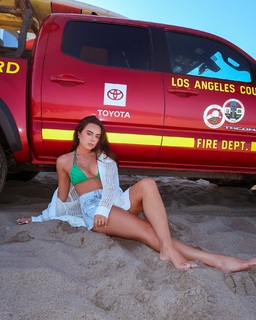 Ava Allan feet photo 16