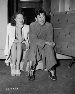 Ava Gardner feet photo thumbnail