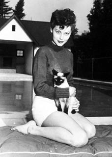 Ava Gardner feet photo thumbnail