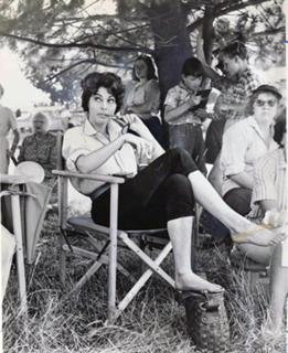 Ava Gardner feet photo thumbnail