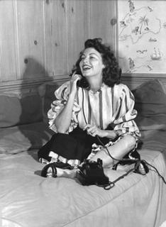 Ava Gardner feet photo thumbnail