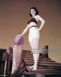 Ava Gardner feet photo thumbnail
