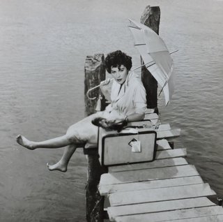 Ava Gardner feet photo thumbnail