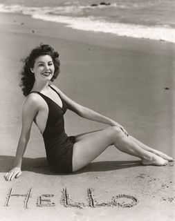 Ava Gardner feet photo thumbnail