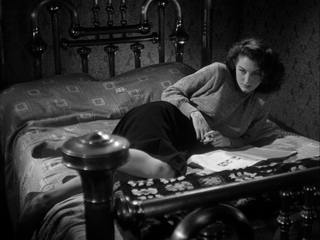 Ava Gardner feet photo thumbnail