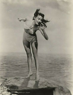 Ava Gardner feet photo thumbnail