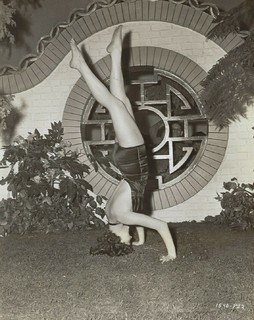 Ava Gardner feet photo thumbnail