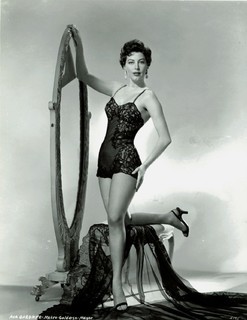 Ava Gardner feet photo thumbnail