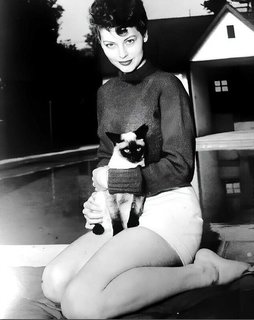 Ava Gardner feet photo thumbnail