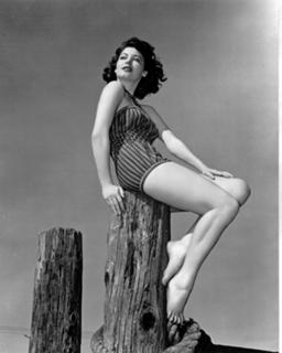 Ava Gardner feet photo thumbnail