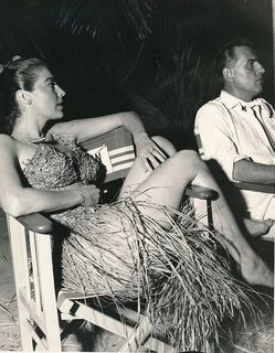 Ava Gardner feet photo thumbnail