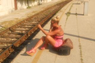 Ava Karabatic feet photo 8