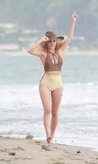 Ava Locklear feet photo thumbnail