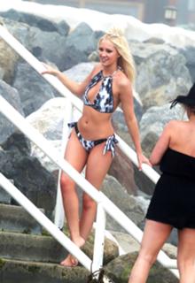 Ava Locklear feet photo thumbnail