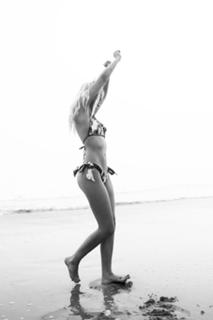 Ava Locklear feet photo thumbnail