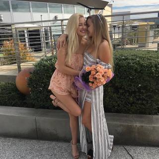 Ava Locklear feet photo thumbnail