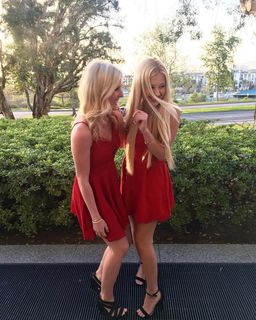 Ava Locklear feet photo thumbnail