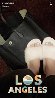 Ava Locklear feet photo thumbnail