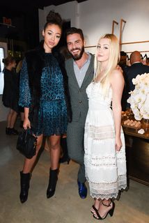 Ava Locklear feet photo thumbnail