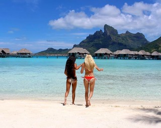 Ava Locklear feet photo thumbnail