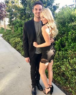 Ava Locklear feet photo thumbnail