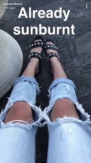 Ava Locklear feet photo thumbnail