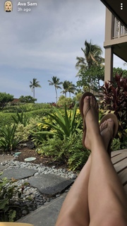 Ava Locklear feet photo thumbnail