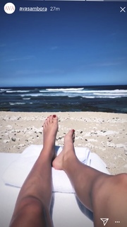Ava Locklear feet photo thumbnail